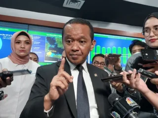 Menteri Investasi/Kepala Badan Koordinasi Penanaman Modal (BKPM) Bahlil Lahadalia di Kantor Kementerian Investasi/BKPM, Jumat (21/7/2023). (Dok.Liputan6)