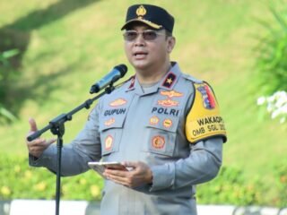 Brigjen Pol Gupuh Setiyono, S.Ik., MH pimpin apel pagi perdana di Mapolda Sumbar