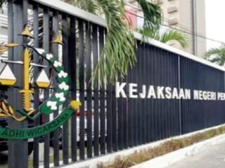 Dugaan Penyalahgunaan BBM Solar Dilaporkan ke Kejari Pekanbaru