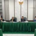 Sidang Pembacaan Putusan sengketa informasi publik yang diajukan oleh Media Online PenaHarian.com terhadap Baznas Provinsi Sumatera Barat di Ruang Sidang Komisi Informasi Provinsi Sumatera Barat, Jalan Sisingamangaraja Nomor 36, Kota Padang, pada Jumat (1/11/24).