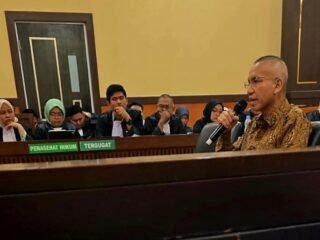 Fery Tanjung, ahli pengadaan barang dan jasa dari Lembaga Kebijakan Pengadaan Barang/Jasa Pemerintah (LKPP), jadi ahli memperkuat dakwaan JPU dalam sidang lanjutan kasus korupsi pengadaan alat praktik siswa SMK di Dinas Pendidikan Provinsi Sumatera Barat, pada Kamis, (2/1/2025) kemarin.