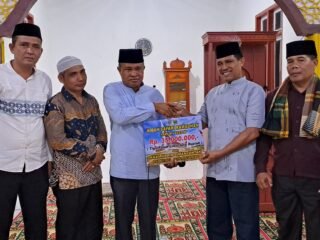 Safari Ramadhan, Khairuddin Simanjuntak Bantu Bangun Masjid Rp35 Juta di Simpang Tonang