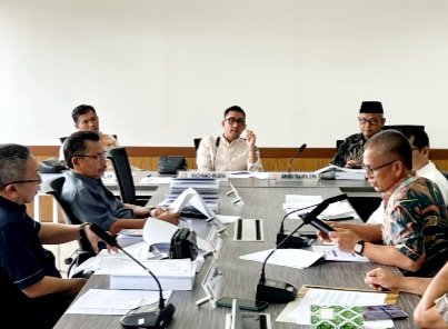 Pertemuan Panitia Khusus (Pansus) II untuk membahas Laporan Keterangan Pertanggungjawaban (LKPJ) Wali Kota Padang Tahun 2024