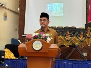 Kepala Dinas Pendidikan Provinsi Sumatera Barat, Barlius