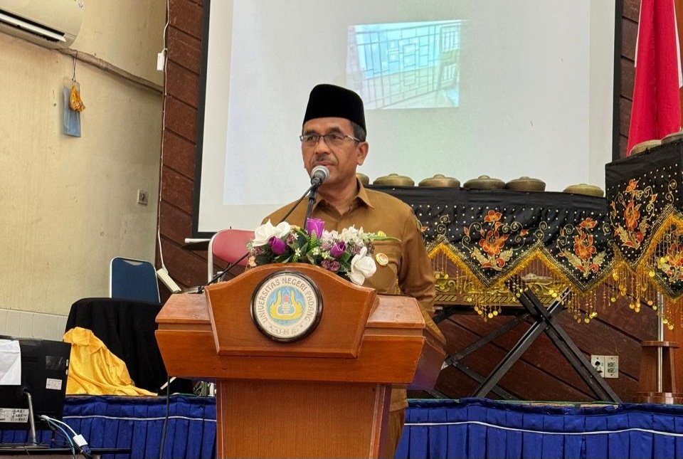 Kepala Dinas Pendidikan Provinsi Sumatera Barat, Barlius