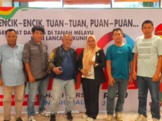 Ketua PWI Pasaman Ucapkan Selamat atas Raihan Gelar LL.M Darlinsah