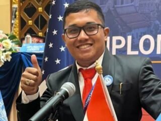 Kuliah Umum AUI Malaysia Bersama Prof Rizki Adam Bagikan Ilmu dan Pengalaman Dunia: Darlinsah Siap Diwisuda