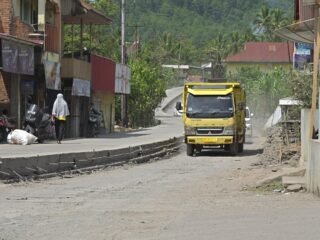 Pemprov Sumbar Genjot Perbaikan Jalan Penghubung Payakumbuh–Lintau, Progres Sudah 50 Persen