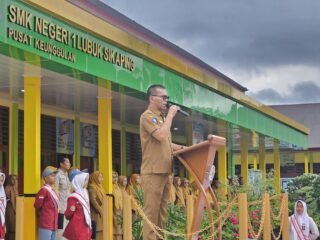 SMKN 1 Lubuk Sikaping Tekankan Karakter dan Inovasi di Hari Pertama Tahun Ajaran Baru