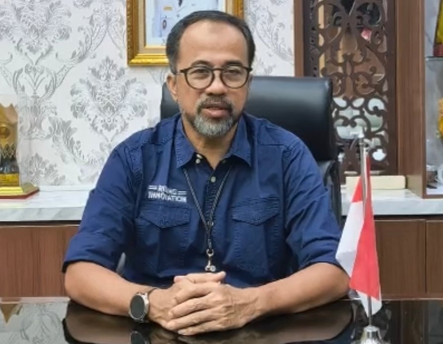 Sekretaris DPRD Provinsi Sumatera Barat, Maifrizon