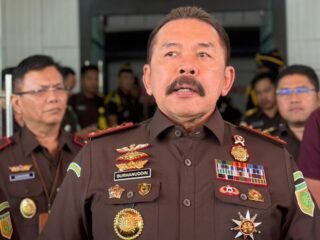 Jaksa Agung, Burhanuddin setelah Memberikan Pengarahan di Kejati Maluku Urara.