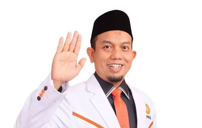 Ketua DPRD Kota Padang, Muharlion