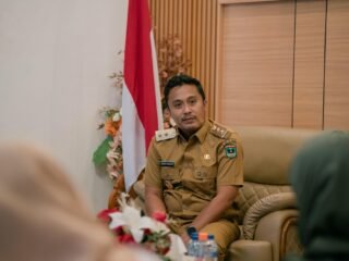 Respon Cepat Wagub Vasko soal Bidan Viral: Dorong Langsung ke Presiden untuk Bangun Jembatan di Pasaman