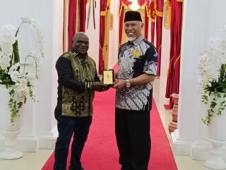 Natalius Pigai Sebut Sumbar Rumah Kedua, Kagumi Budaya dan Kedamaian Ranah Minang