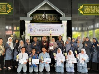 Kacabdin Wilayah VI Apresiasi Siswa dalam Kompetisi Fisika SMA/MA se-Pasaman Barat