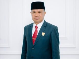 Khairuddin Simanjuntak Minta Disdik Sumbar Tindaklanjuti Perintah Gubernur: Berhentikan Kepala SMKN 1 Tanjung Raya