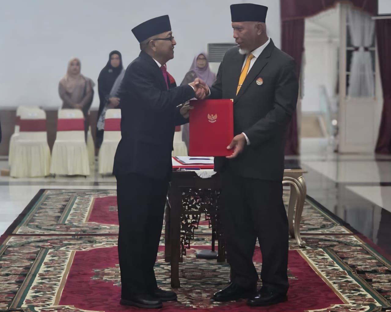 Gubernur Sumatera Barat Mahyeldi Ansharullah resmi melantik Edi Dharma Safni sebagai Kepala Biro Kesejahteraan Rakyat (Kesra) Setda Sumbar pada Jumat (2/1/2026), sebelumnya menjabat Kabiro Umum Setda Sumbar.