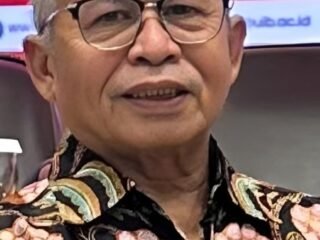 Bedah Buku Post-Human Era dan Hukum 5.0 di UIB, Prof Abdul Latif Tekankan Urgensi Subjek Hukum Baru