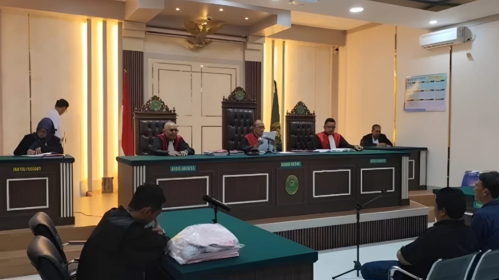 Sidang penghalangan kerja jurnalis yang mendudukan dua terdakwa sebagai pelakuknya di Pengadilan Negeri Pati, pada Senin kemarin, 6 April 2026. (Foto: RRI/Agus Pambudi).