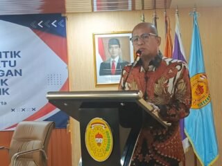 Prof Abdul Latif Kupas Politik Dinasti dari Perspektif Konstitusi di Seminar Nasional Universitas Jayabaya