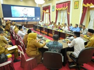 Mahyeldi Paparkan Kemajuan Ekonomi dan Keuangan Syariah Sumbar di Forum KNEKS