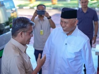 Mahyeldi Sambut Menaker, Perkuat Dukungan Fasilitas Ibadah dan Air Bersih bagi Warga Terdampak Bencana