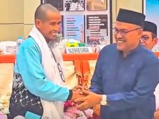 Sekdaprov Sumbar Sambut Kepulangan Kloter Pertama Haji 2026