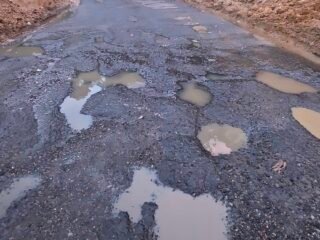Lubang Jalan Nasional Belum Ditambal, Prioritas Patching BPJN Sumbar Dipertanyakan