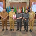 DPRD Sumbar Mulai Bahas KUA-PPAS 2027, Gubernur Mahyeldi Serahkan Rancangan Anggaran