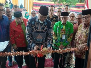 Resmikan Asrama Putri SMAN 1 Bukittinggi, Mahyeldi Tekankan Pendidikan Karakter Generasi Masa Depan