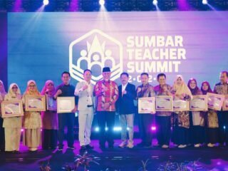 Guru Jadi Energi Utama Penggerak Pendidikan Sumbar