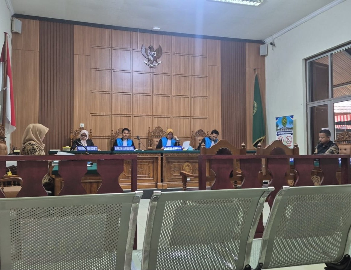 Sidang Pembuktian tanggal 20 Agustus 2026, PT Bank Nagari selaku Pemohon Keberatan dihadiri kuasanya, Vinda Putri, dan Darlinsah selaku Termohon Keberatan.