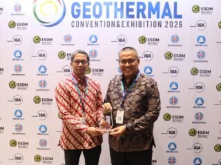 Pemprov Sumbar Raih Penghargaan Investasi Panas Bumi dari Kementerian ESDM