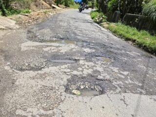 Jalan Provinsi di Pasaman Rusak dari Tahun ke Tahun, Dana Pemeliharaan Dipertanyakan, UPTD: Cek Pejabat Lama
