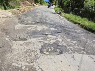 Lapor Gubernur Sumbar! Ini Penampakan Jalan Provinsi di Pasaman Rusak dari Tahun ke Tahun